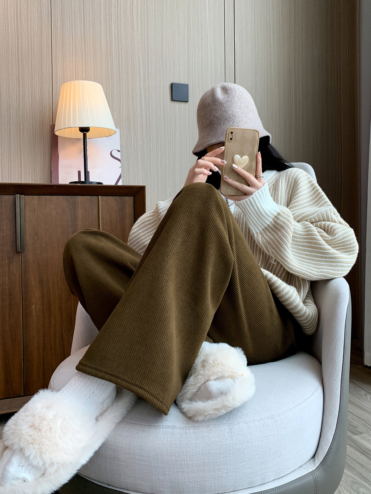 Fleece-Lined Wide-Leg Lounge Pants Women's Corduroy Warm Thermal Bottoms – Casual, Winter Home Wear
