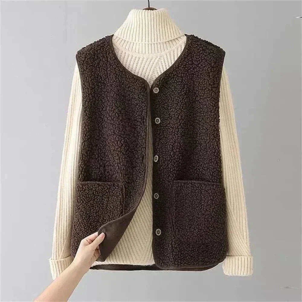 Fleece Sleeveless Vest Women's Button-Up V-Neck with Pockets – Casual, Layering Gilet for Everyday Warmth