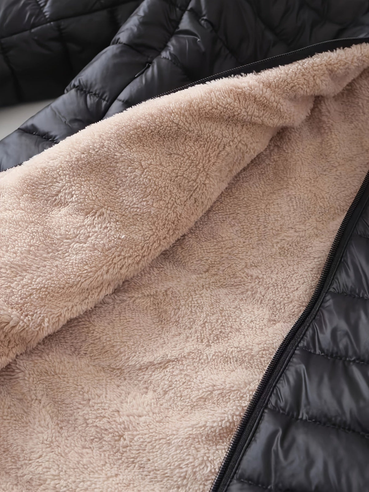 Quilted Longline Puffer Coat Women's Black Fleece-Lined Zip-Up – Winter, Casual, Everyday Outerwear