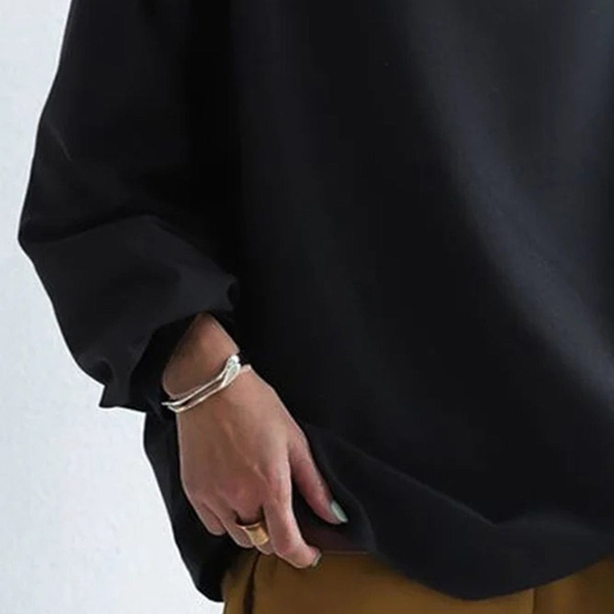 Turtleneck Knit Top Women's Long Sleeve Black Loose Pullover – Casual, Office · Faylori