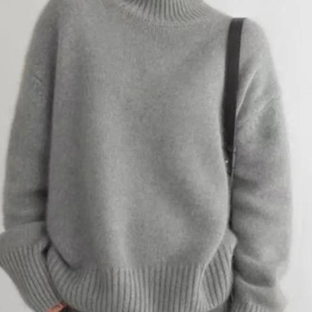 Turtleneck Sweater Women's Beige Cashmere Oversized Knit Pullover – Office, Holiday